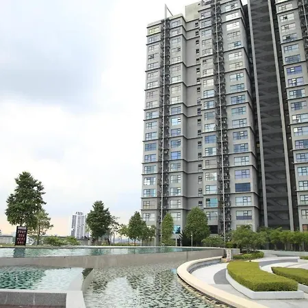 Cozy Hyve Soho Sky View With Wifi Netflix & Parkin 116 Apartment Cyberjaya Exterior photo