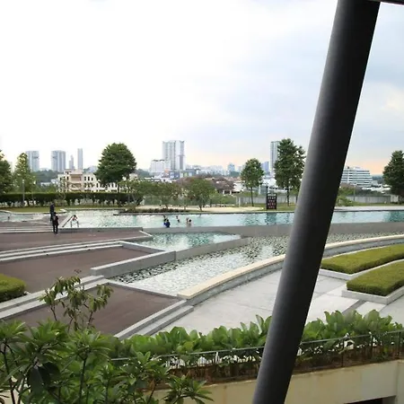 Cozy Hyve Soho Sky View With Wifi Netflix & Parkin 116 Apartment Cyberjaya Exterior photo