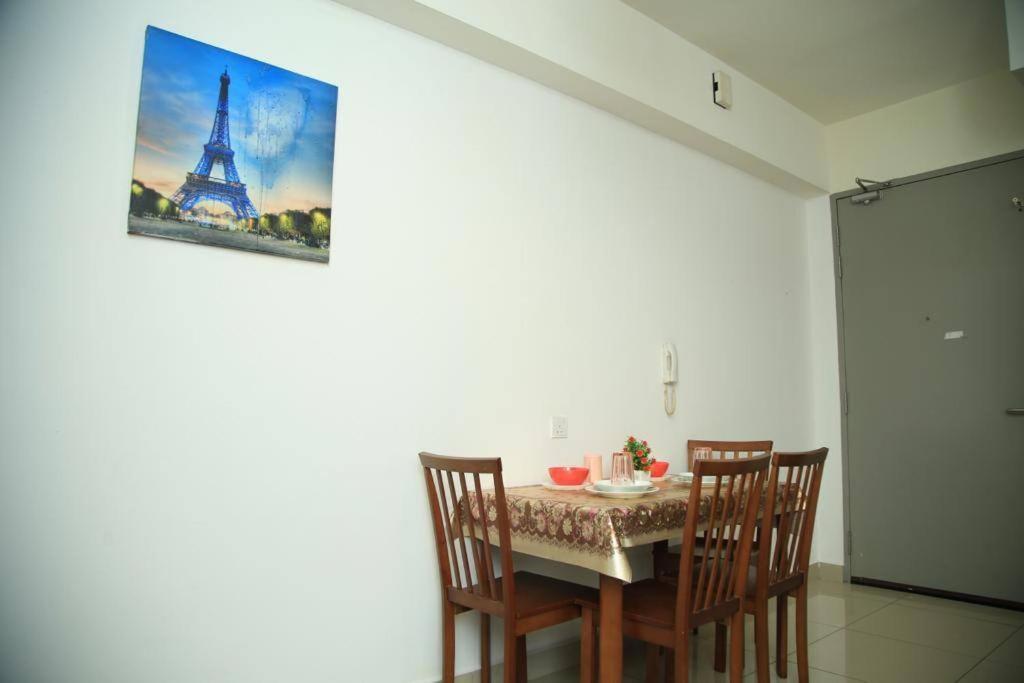 Cozy Hyve Soho Sky View With Wifi Netflix & Parkin 116 * Cyberjaya