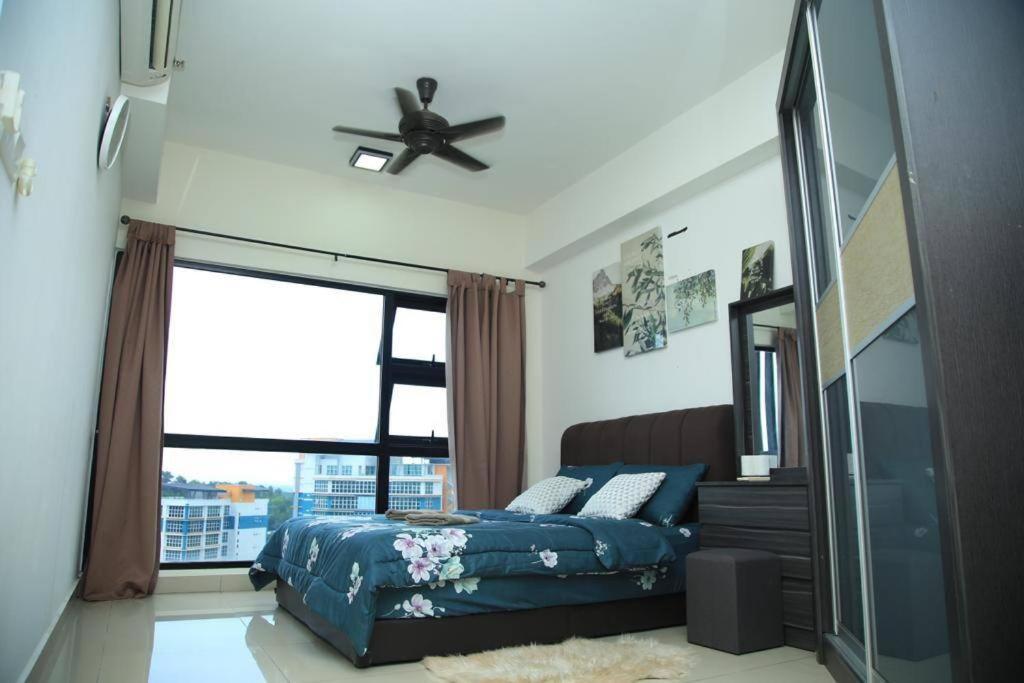 Cozy Hyve Soho Sky View With Wifi Netflix & Parkin 116 * Cyberjaya
