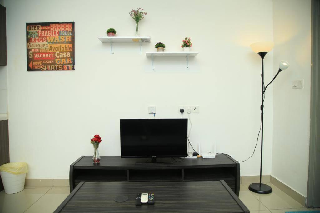 Cozy Hyve Soho Sky View With Wifi Netflix & Parkin 116 Apartment *